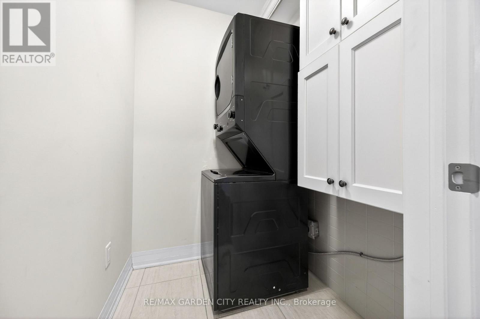 408 - 10 Concord Place, Grimsby, Ontario  L3M 0G6 - Photo 36 - X12663140