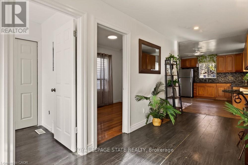 163 Hope Avenue, Hamilton, Ontario  L8H 2E7 - Photo 17 - X12663300