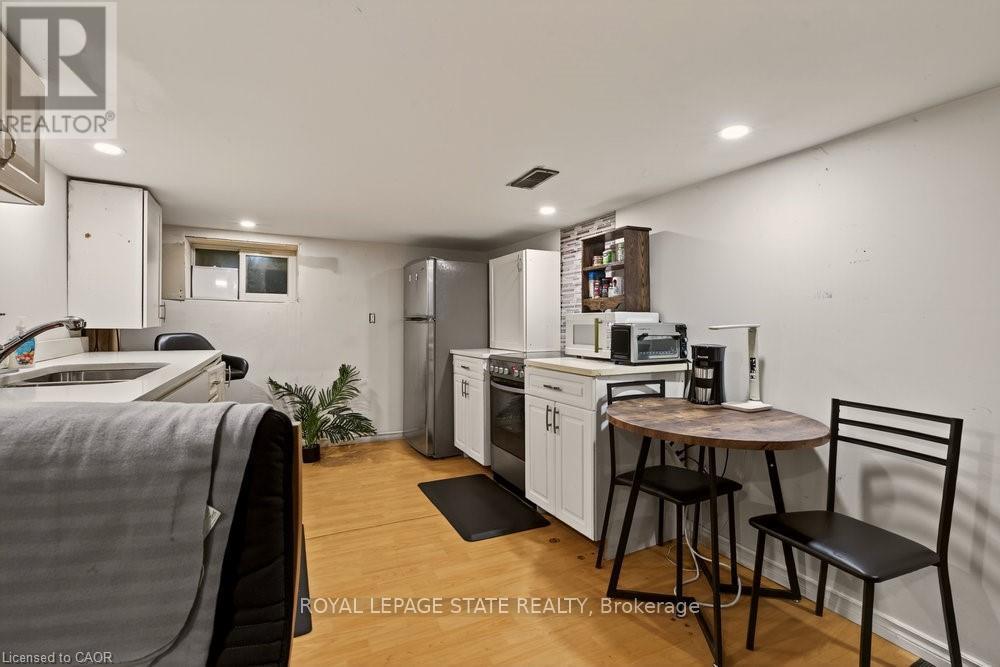 163 Hope Avenue, Hamilton, Ontario  L8H 2E7 - Photo 31 - X12663300