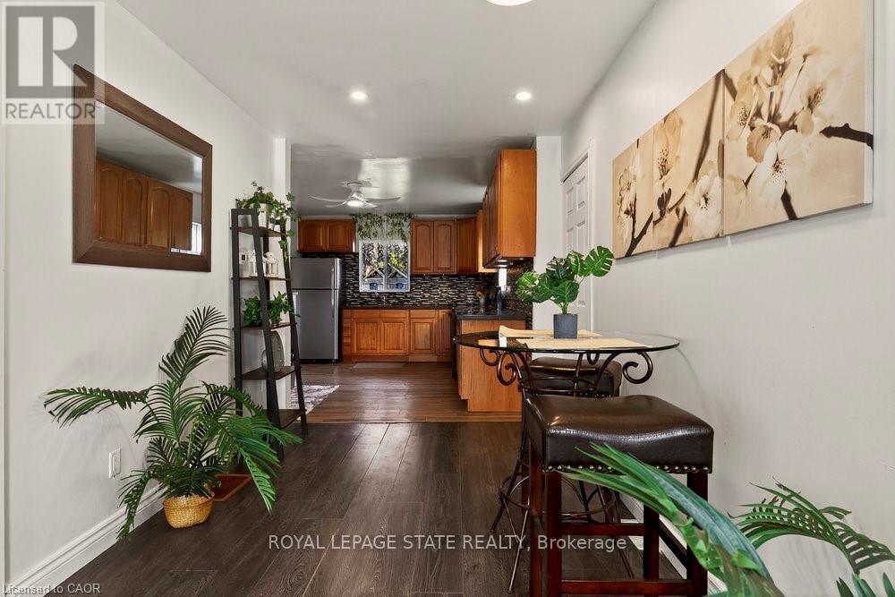 163 Hope Avenue, Hamilton, Ontario  L8H 2E7 - Photo 8 - X12663300