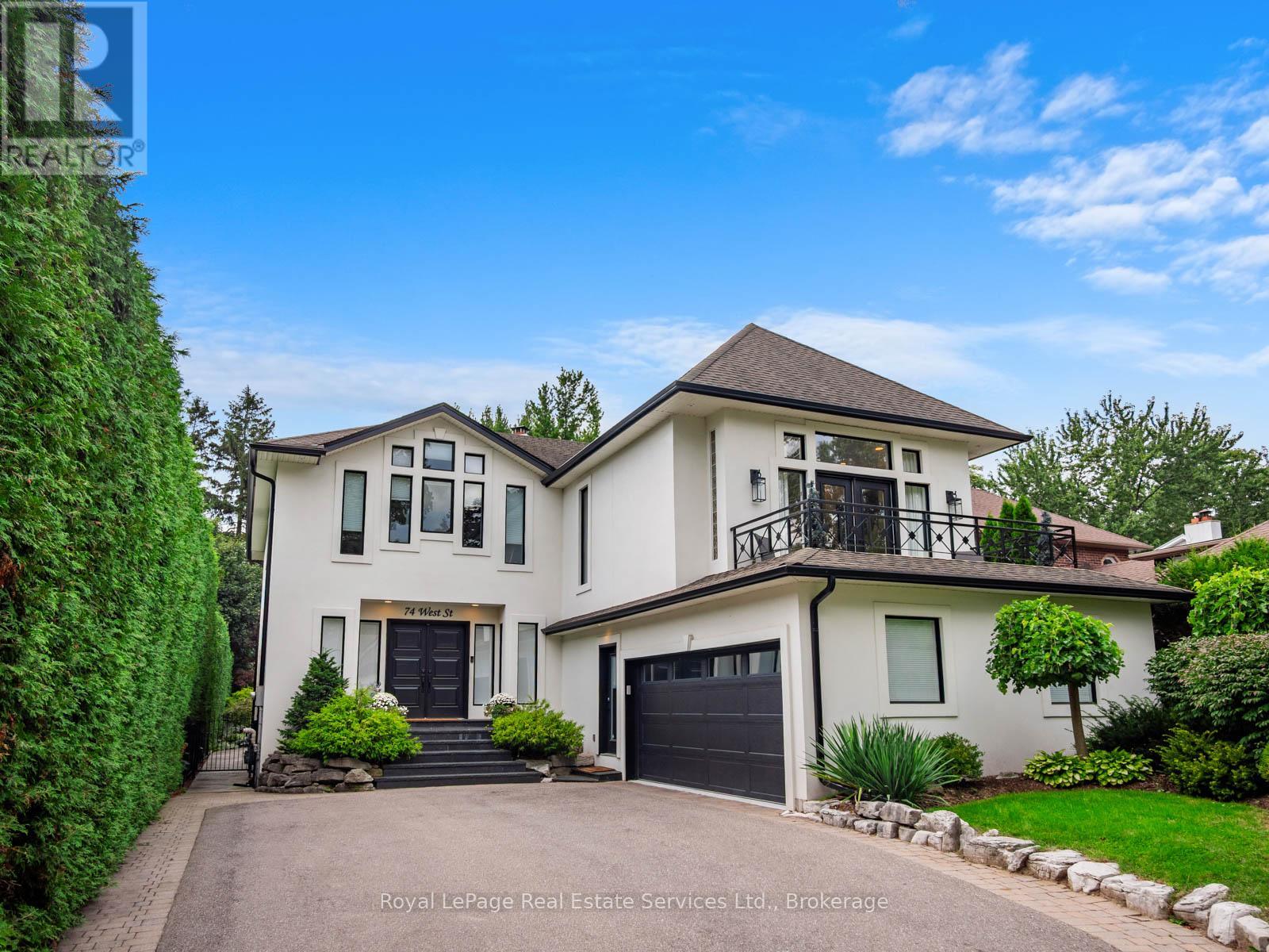 74 WEST STREET, Oakville, Ontario