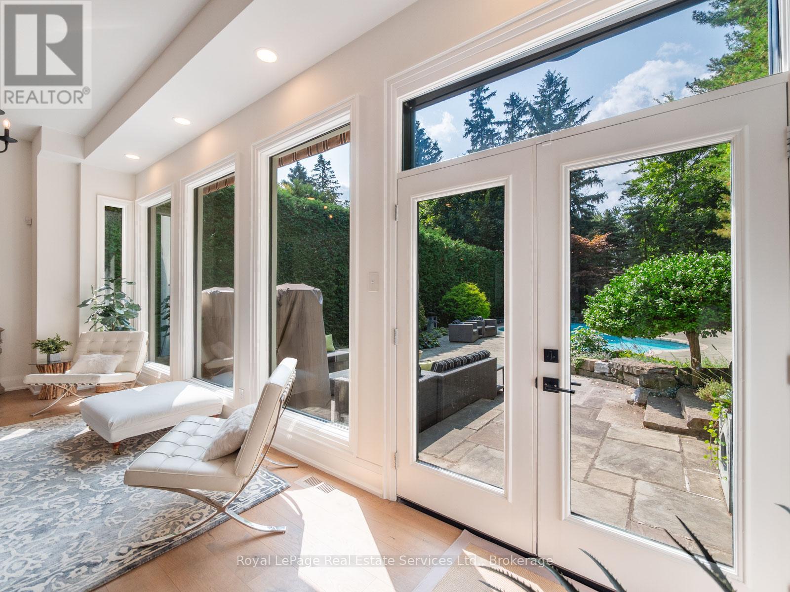 74 West Street, Oakville, Ontario  L6L 2Y7 - Photo 12 - W12663352