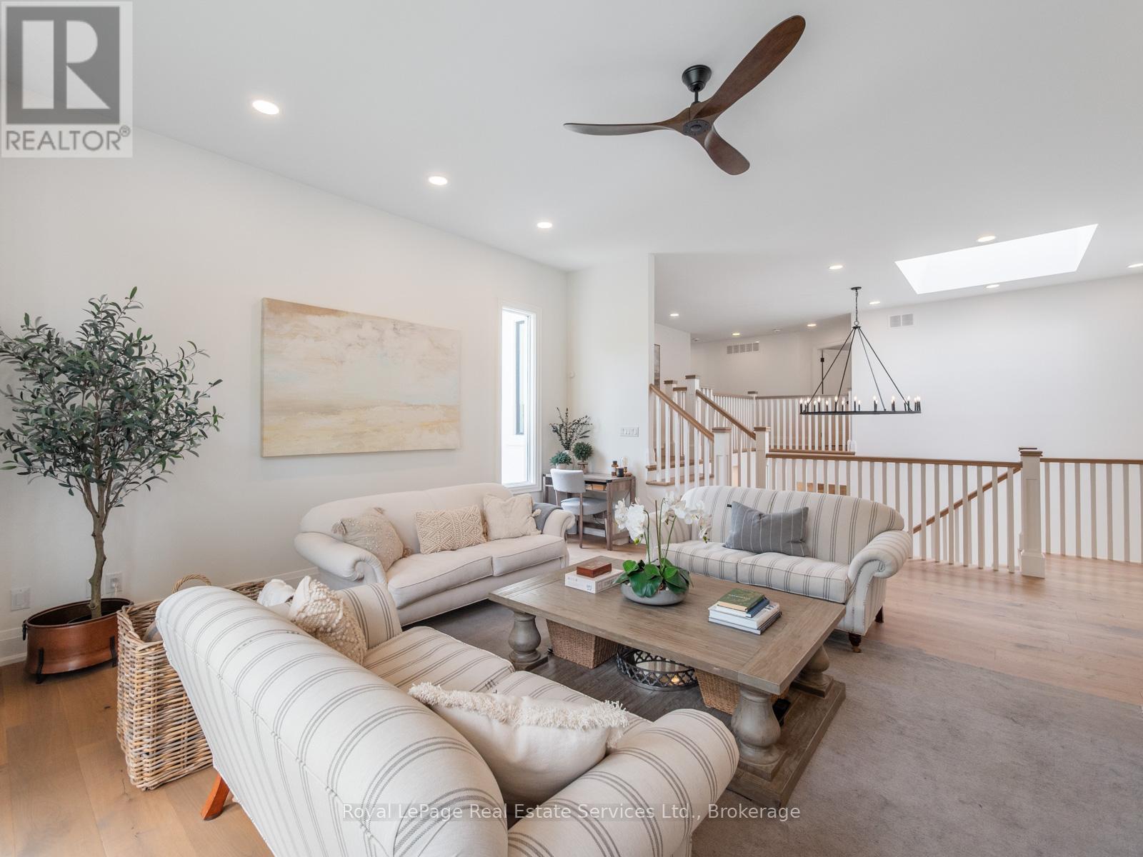 74 West Street, Oakville, Ontario  L6L 2Y7 - Photo 16 - W12663352