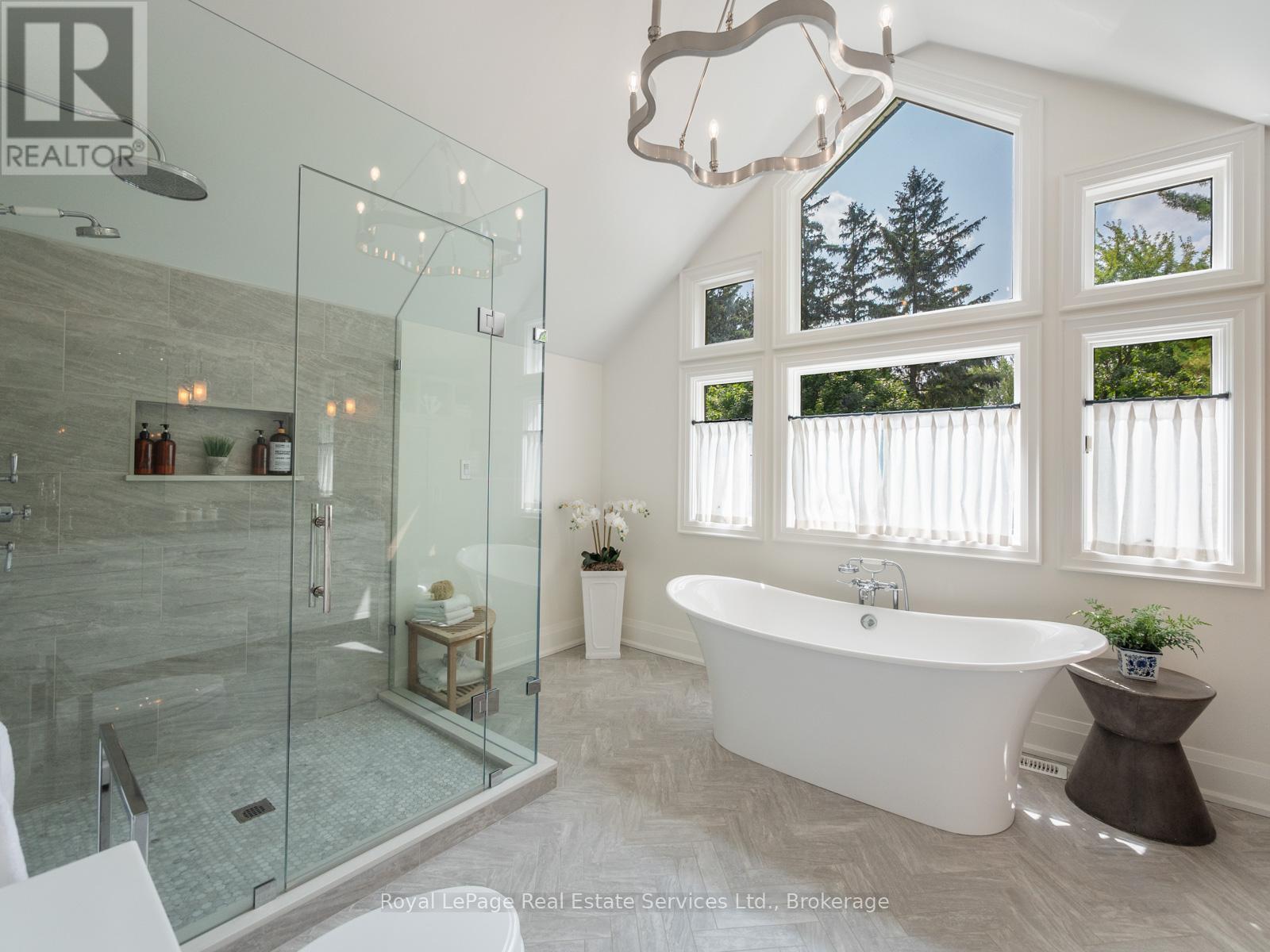 74 West Street, Oakville, Ontario  L6L 2Y7 - Photo 21 - W12663352