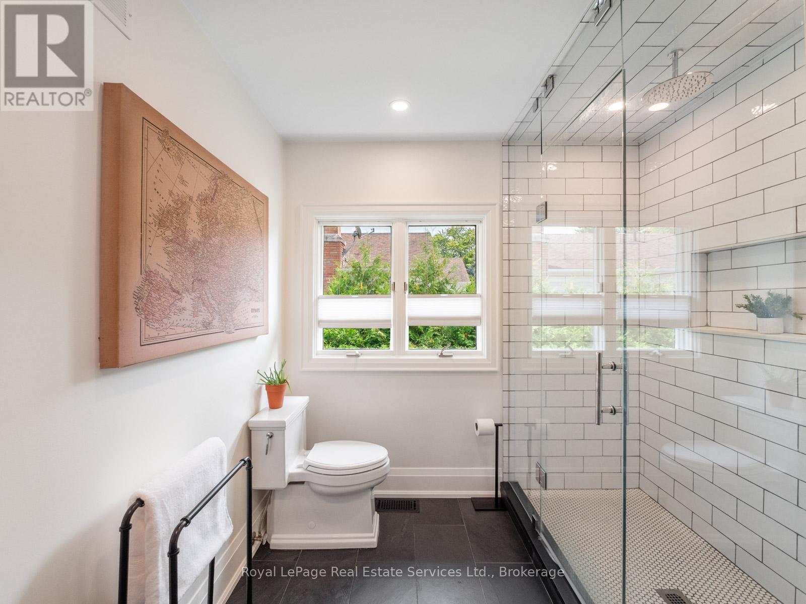 74 West Street, Oakville, Ontario  L6L 2Y7 - Photo 25 - W12663352