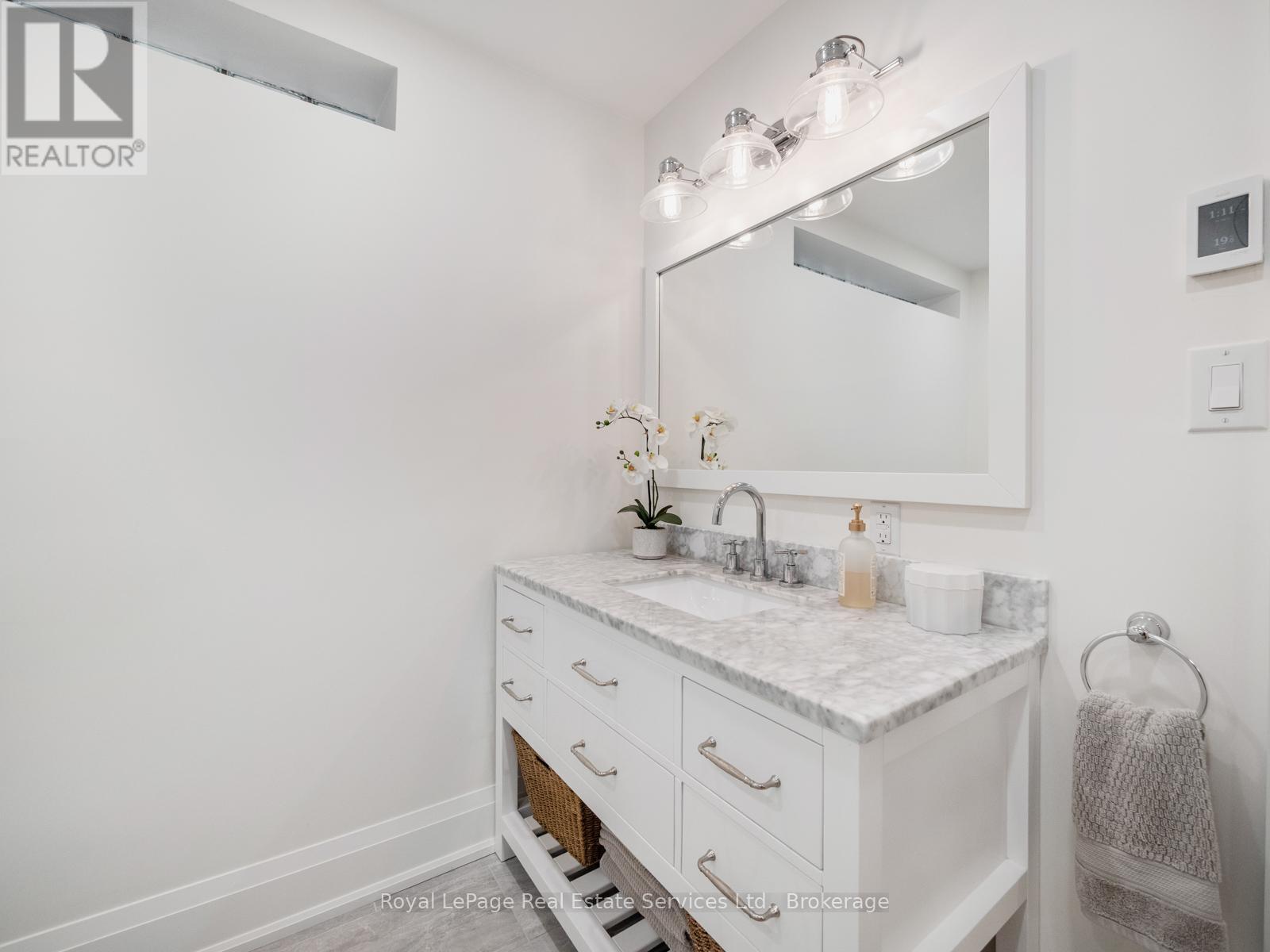 74 West Street, Oakville, Ontario  L6L 2Y7 - Photo 34 - W12663352