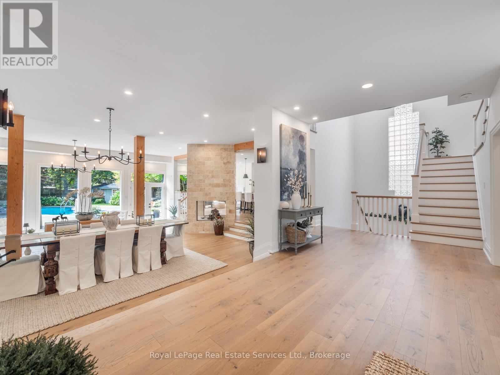 74 West Street, Oakville, Ontario  L6L 2Y7 - Photo 4 - W12663352