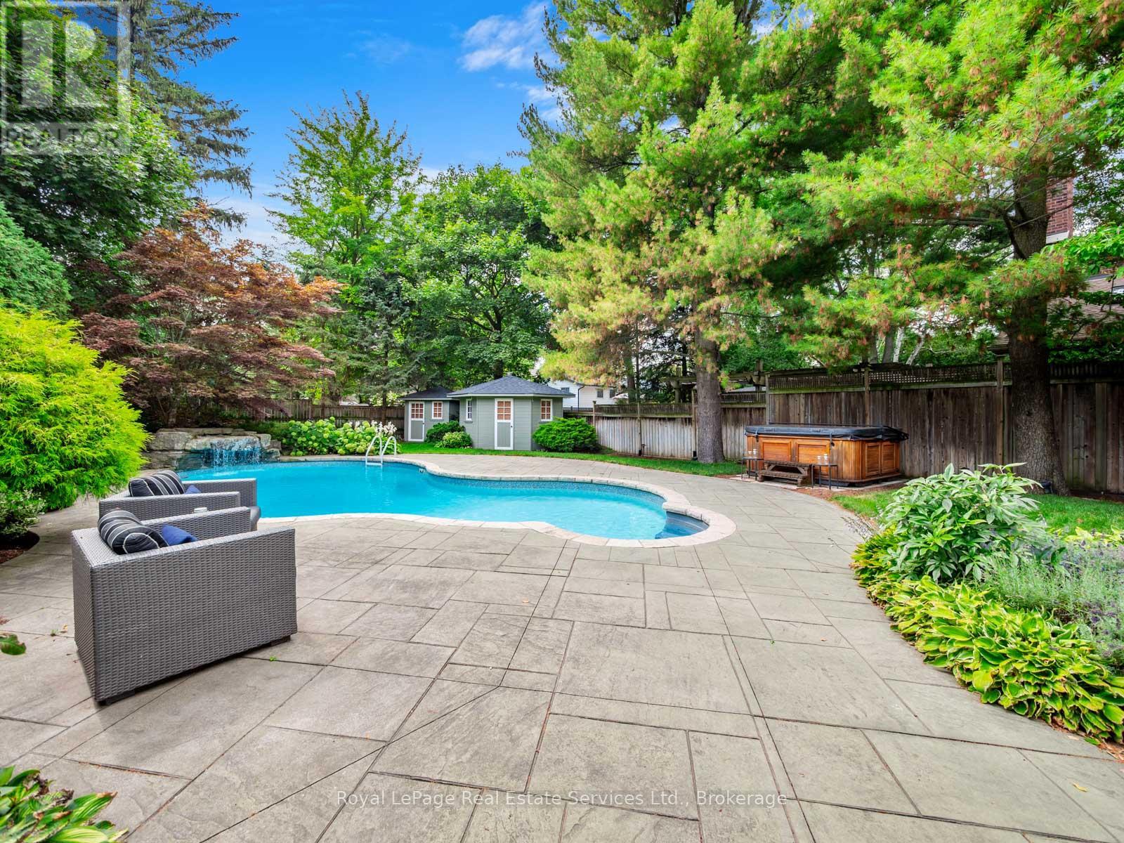 74 West Street, Oakville, Ontario  L6L 2Y7 - Photo 41 - W12663352