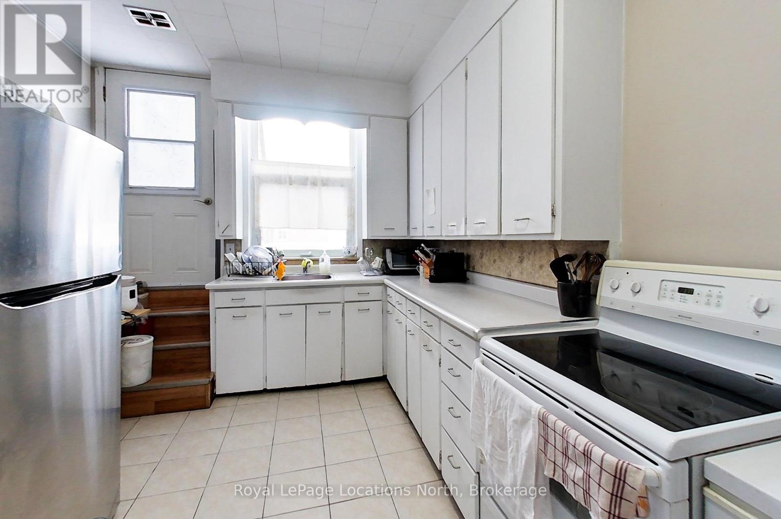 50 Sykes Street N, Meaford, Ontario N4L 1R2 - Photo 6 - X12663356