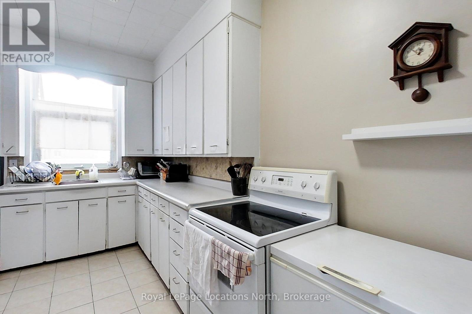 50 Sykes Street N, Meaford, Ontario N4L 1R2 - Photo 8 - X12663356