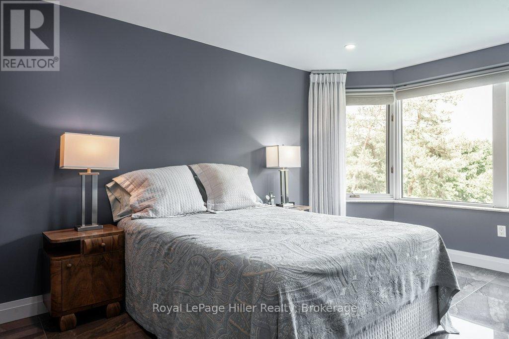 205 - 30 Front Street, Stratford, Ontario  N5A 7S3 - Photo 37 - X12663402