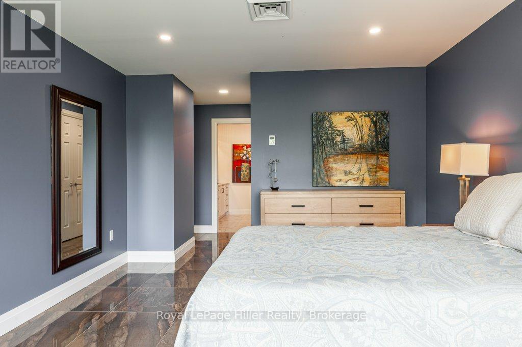 205 - 30 Front Street, Stratford, Ontario  N5A 7S3 - Photo 41 - X12663402