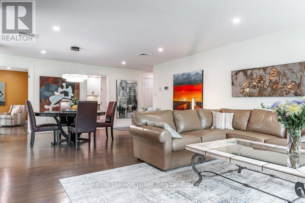 205 - 30 Front Street, Stratford, Ontario  N5A 7S3 - Photo 6 - X12663402