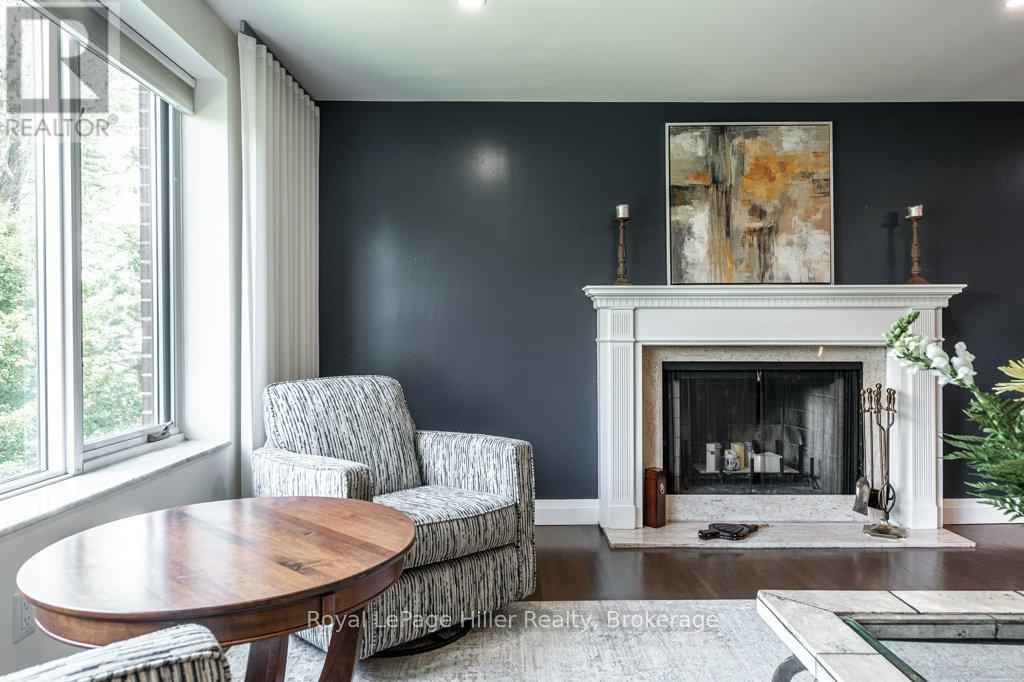 205 - 30 Front Street, Stratford, Ontario  N5A 7S3 - Photo 7 - X12663402