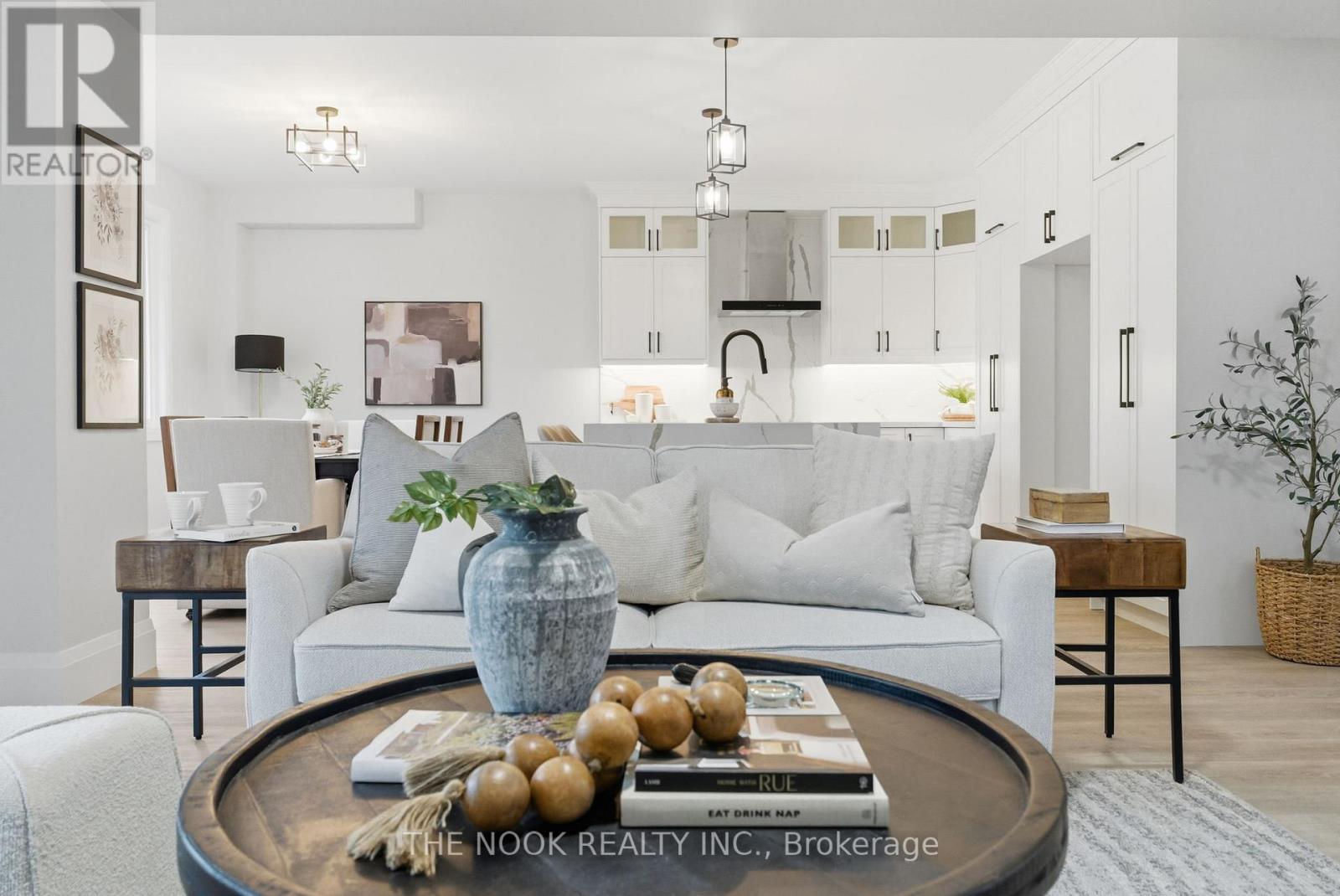 50 Russell Street E, Kawartha Lakes, Ontario  K9V 2A6 - Photo 12 - X12663454