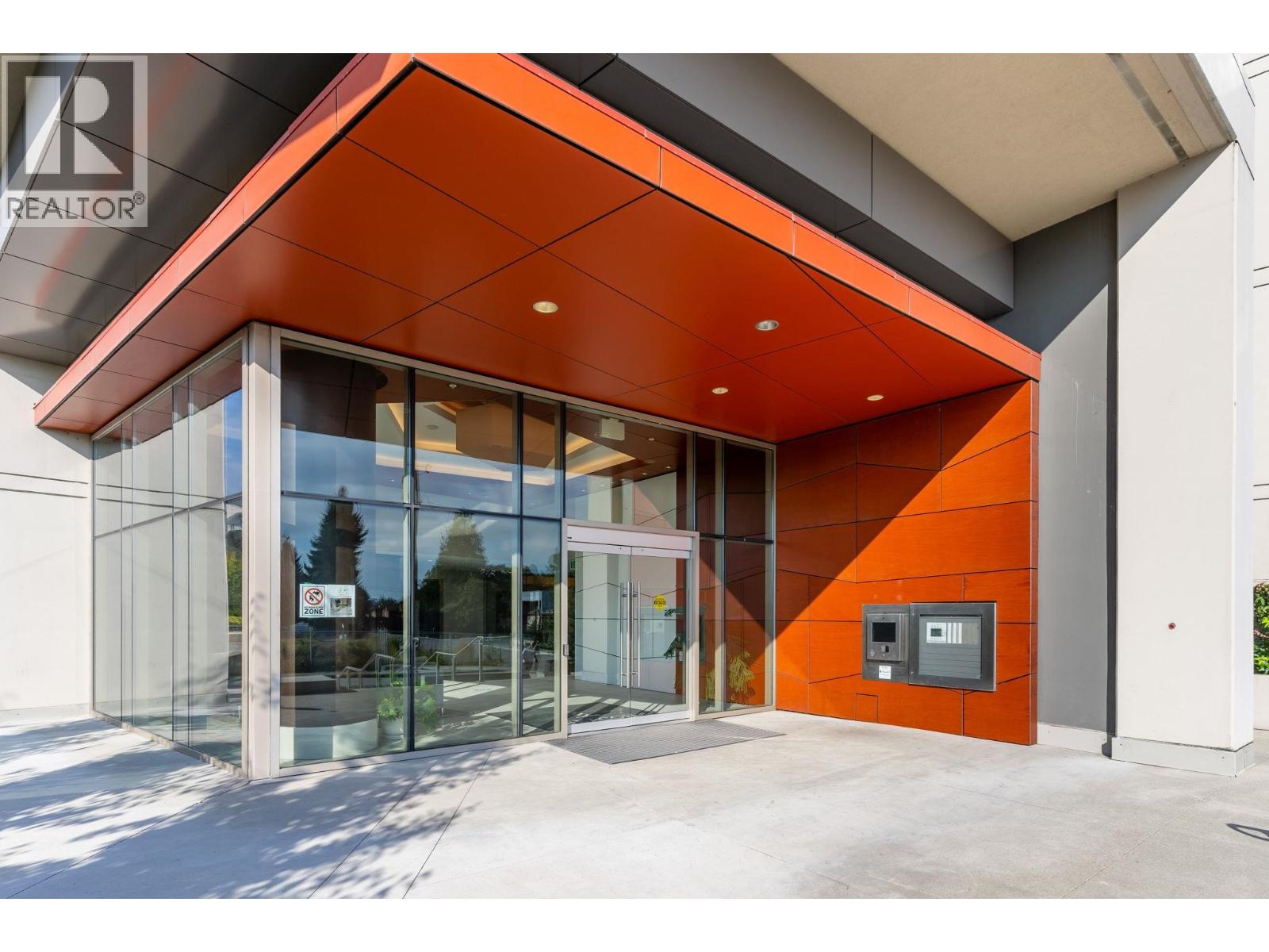 1702 1550 Fern Street, North Vancouver, British Columbia  V7J 0A9 - Photo 3 - R3071268