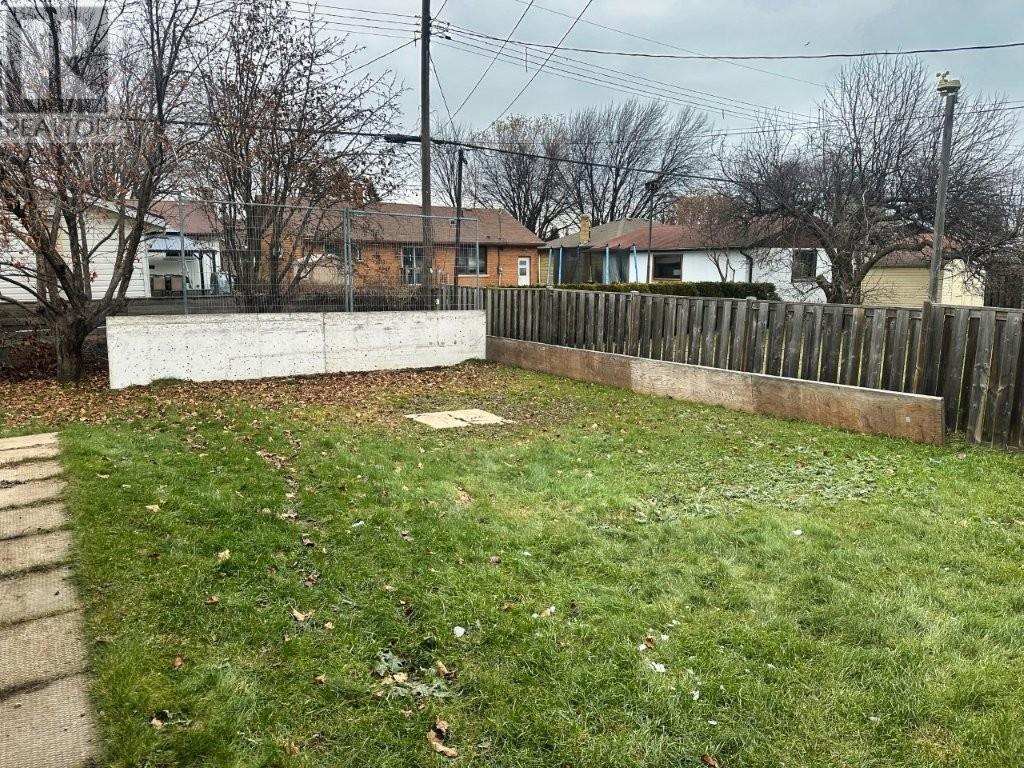 2637 Ridgeway Street E, Thunder Bay, Ontario  P7E 5K4 - Photo 49 - TB253669