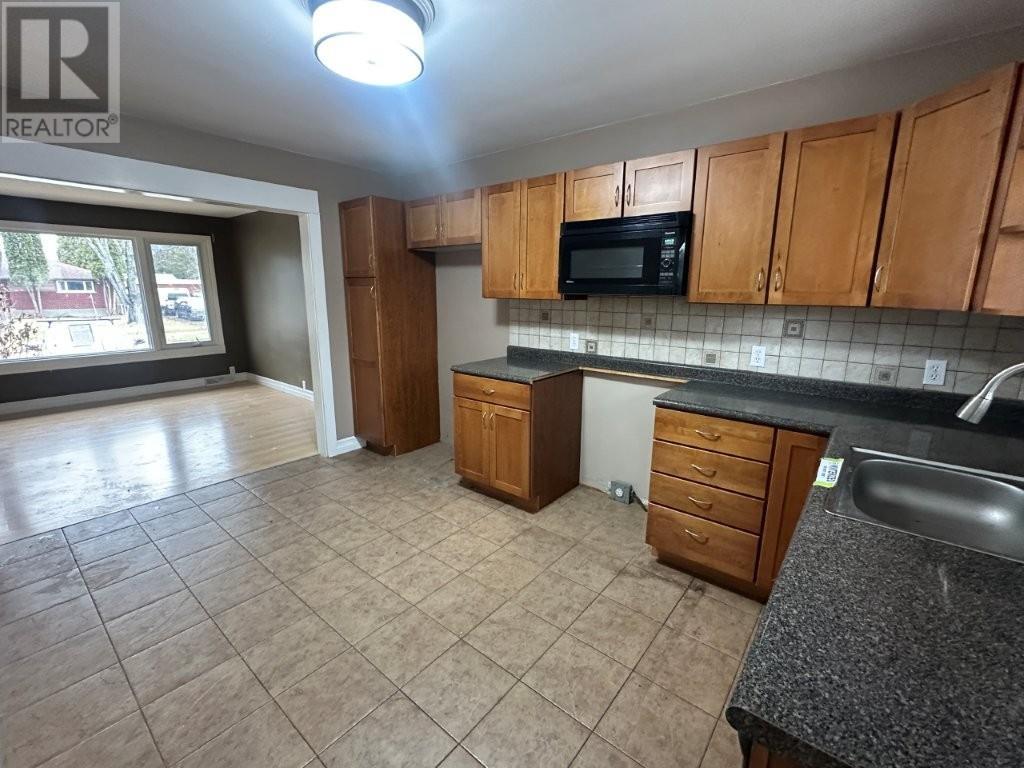 2637 Ridgeway Street E, Thunder Bay, Ontario  P7E 5K4 - Photo 9 - TB253669