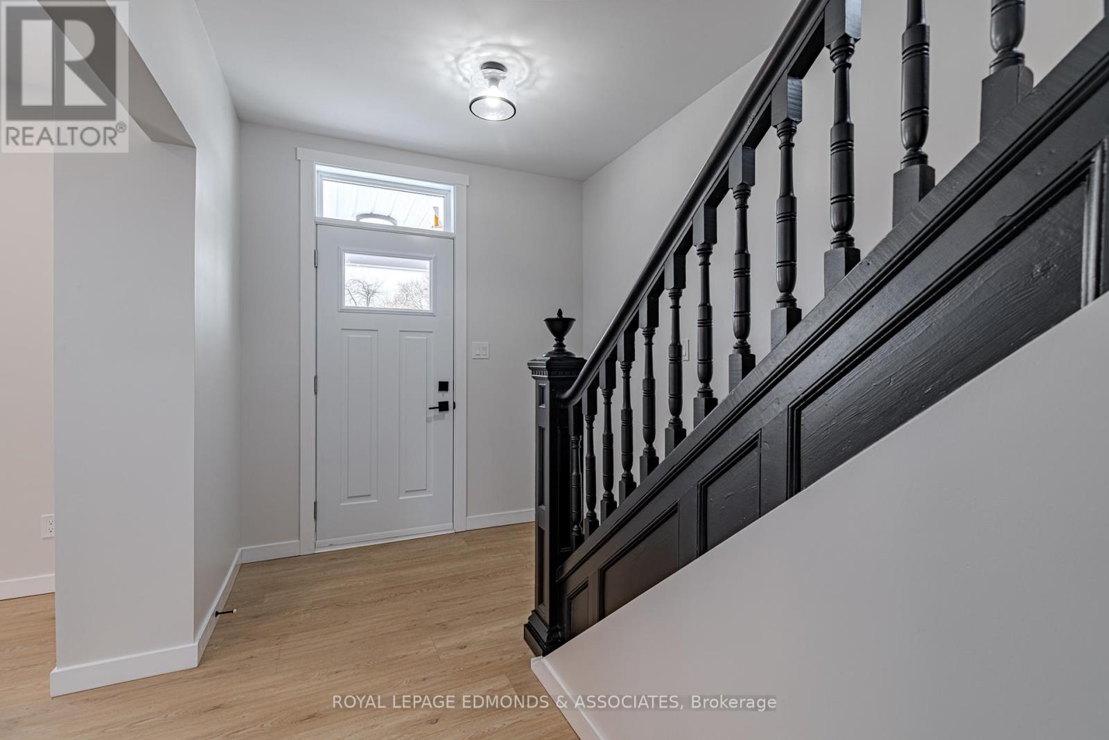 204 Mcallister Street, Pembroke, Ontario  K8A 3G2 - Photo 11 - X12663486