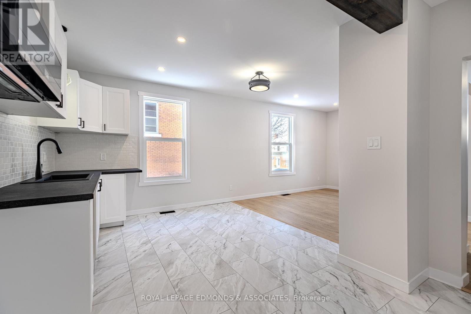 204 Mcallister Street, Pembroke, Ontario  K8A 3G2 - Photo 5 - X12663486