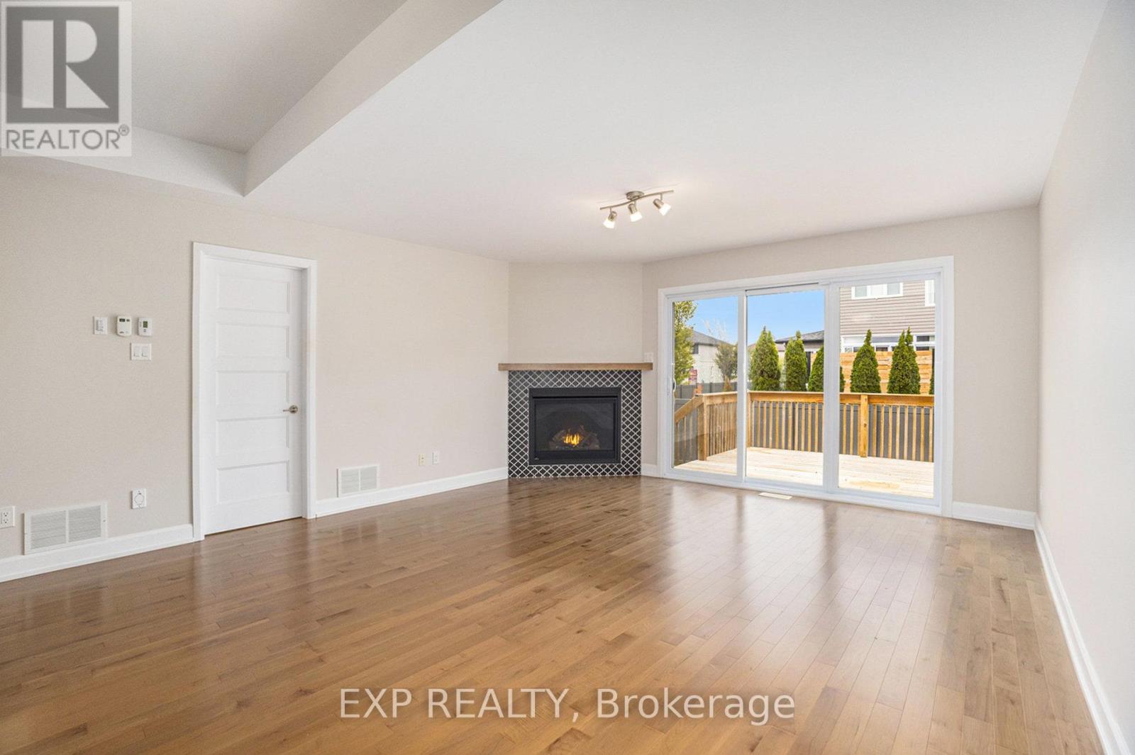 701 Azure Street, Russell, Ontario  K4R 0E5 - Photo 4 - X12663392