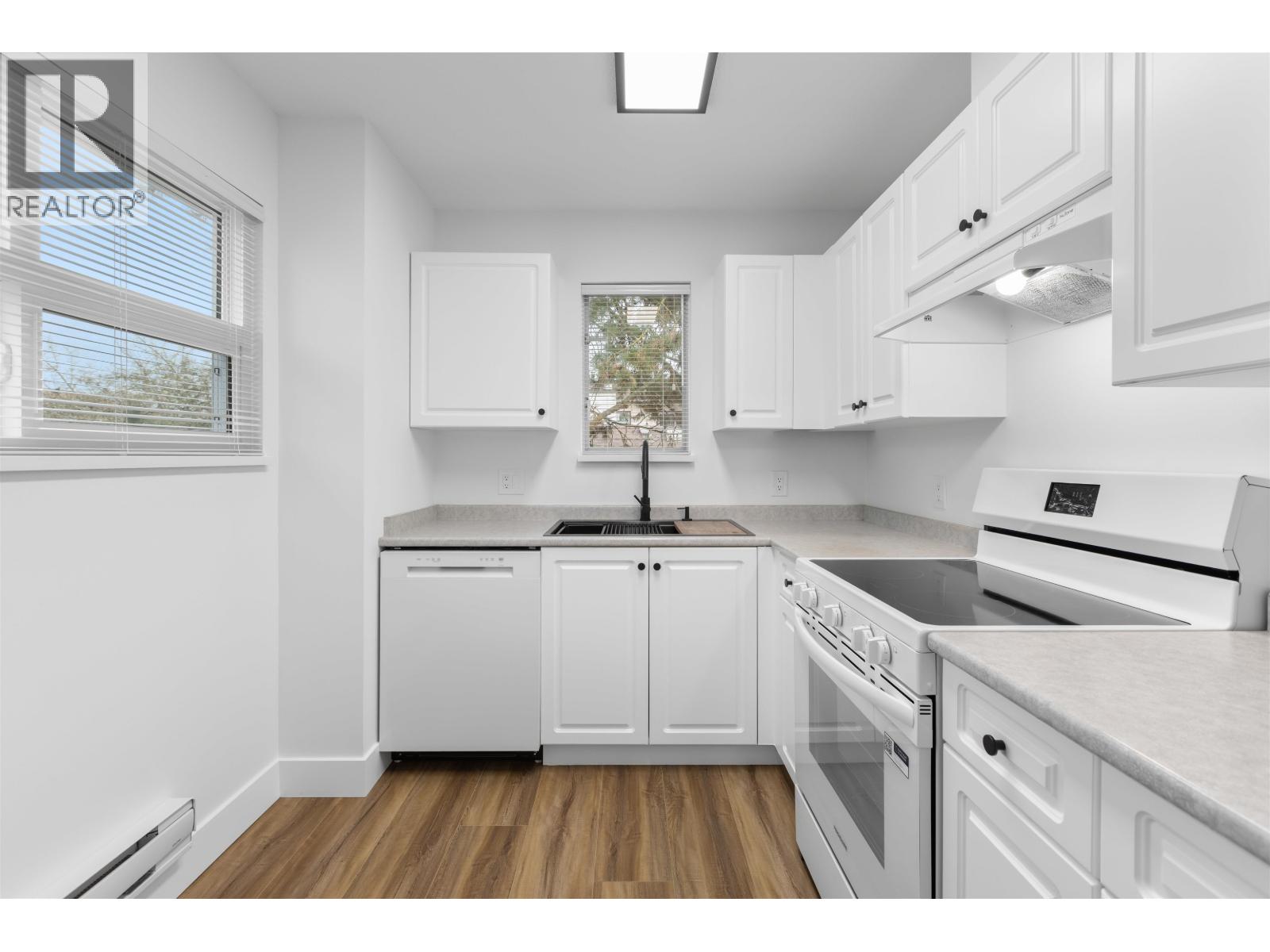 404 3638 Rae Avenue, Vancouver, British Columbia V5R 2P5 - Photo 12 - R3075893