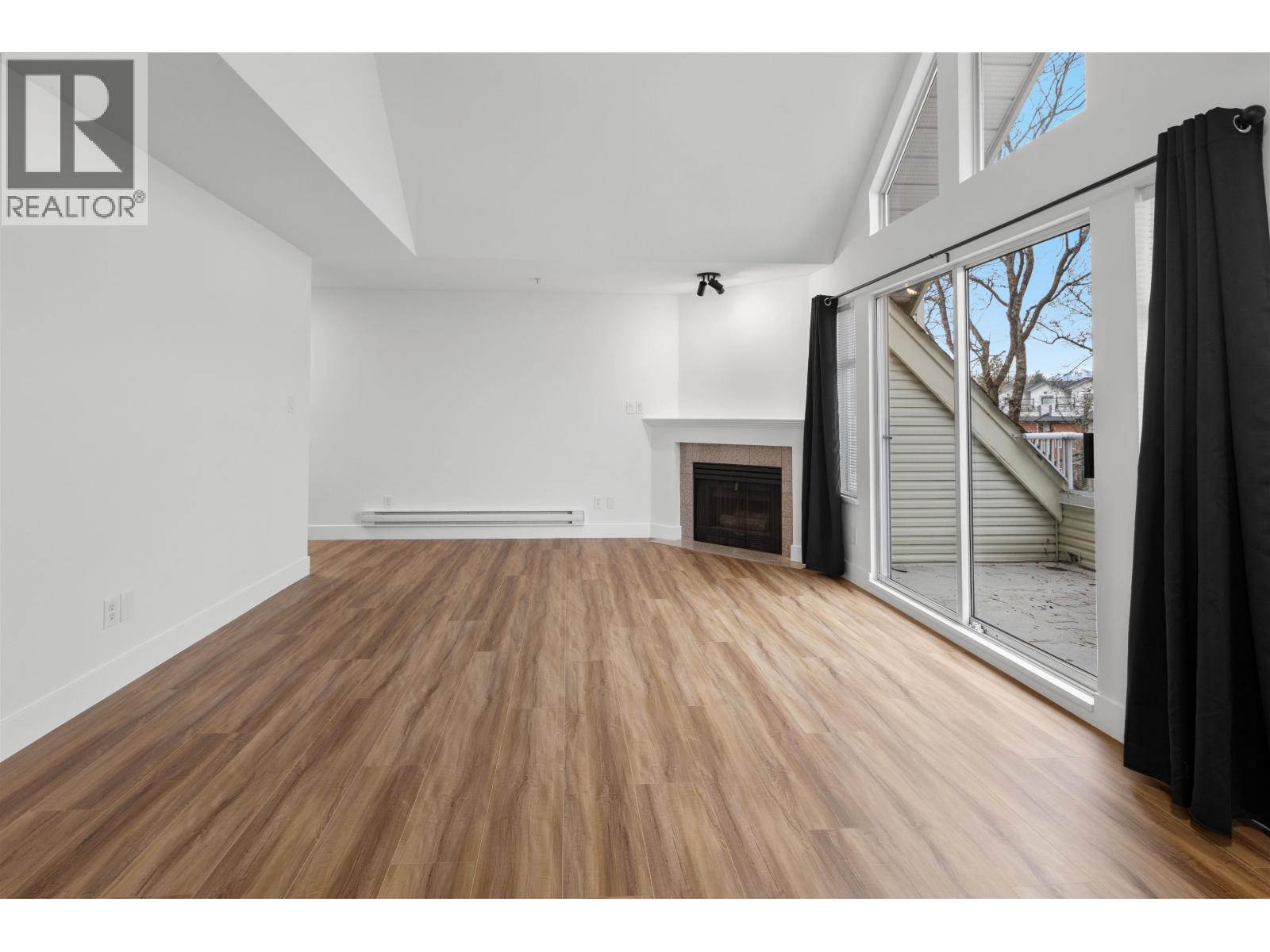 404 3638 Rae Avenue, Vancouver, British Columbia V5R 2P5 - Photo 8 - R3075893