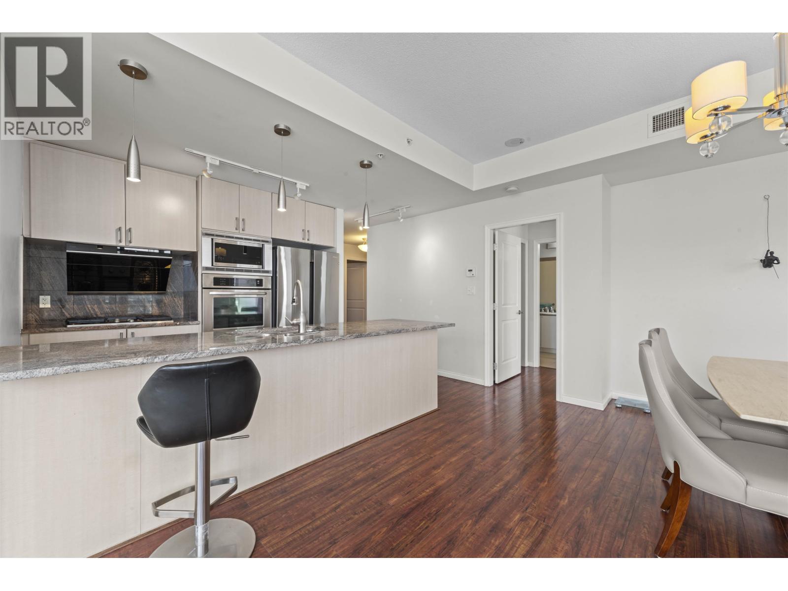 1705 1211 Melville Street, Vancouver, British Columbia  V6E 0A7 - Photo 11 - R3075904