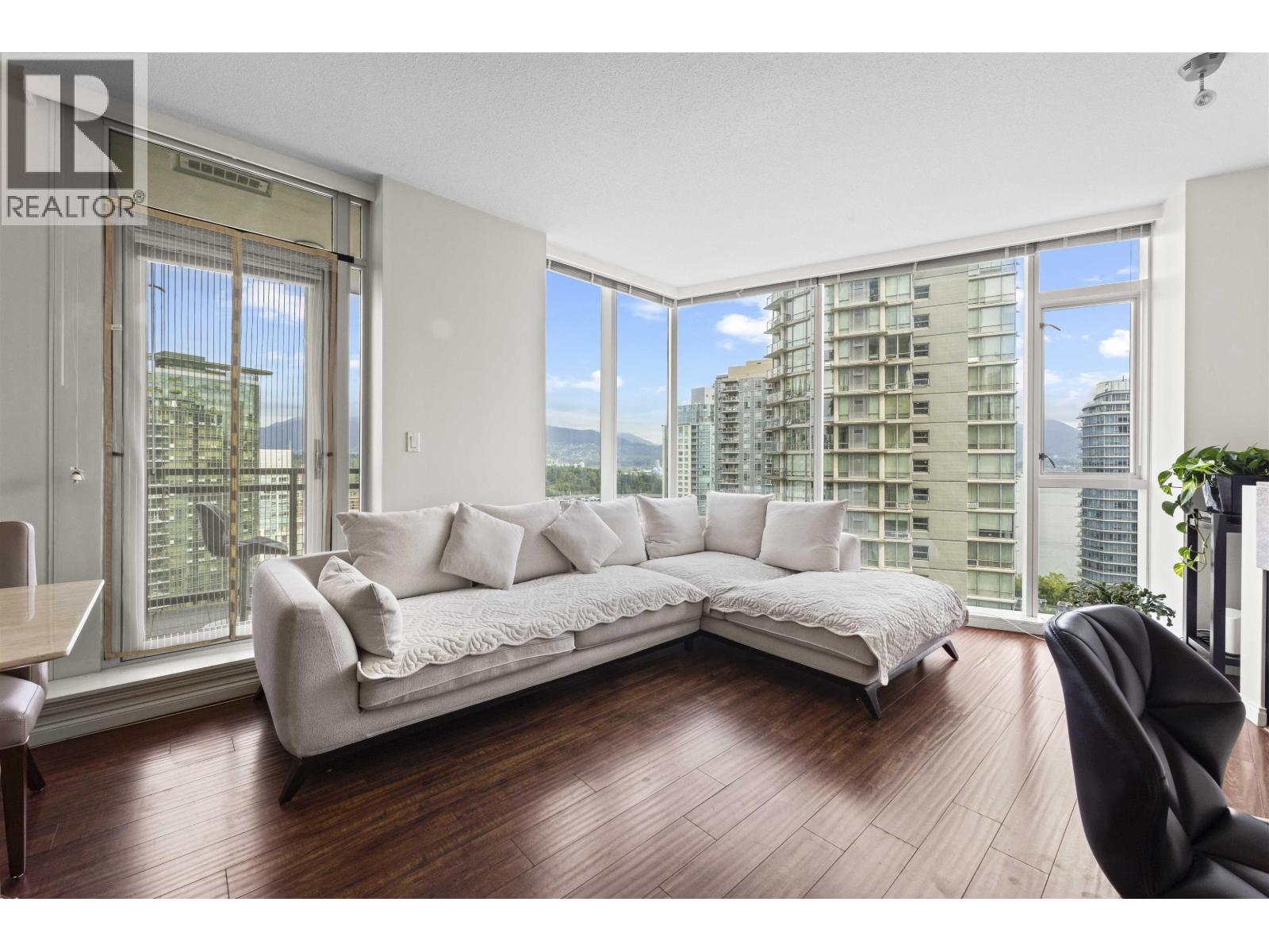 1705 1211 Melville Street, Vancouver, British Columbia  V6E 0A7 - Photo 4 - R3075904