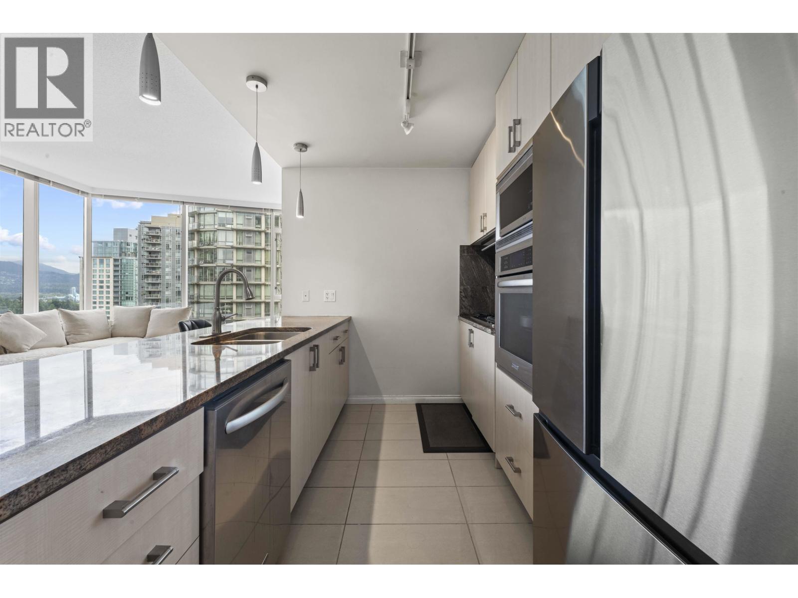 1705 1211 Melville Street, Vancouver, British Columbia  V6E 0A7 - Photo 6 - R3075904