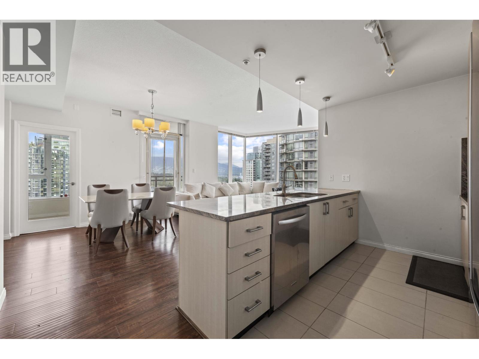 1705 1211 Melville Street, Vancouver, British Columbia  V6E 0A7 - Photo 7 - R3075904