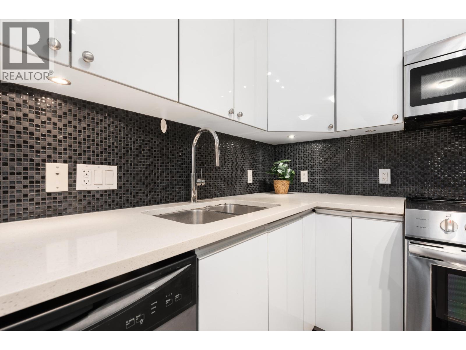 401 3437 Kingsway, Vancouver, British Columbia  V5R 5L3 - Photo 9 - R3075910