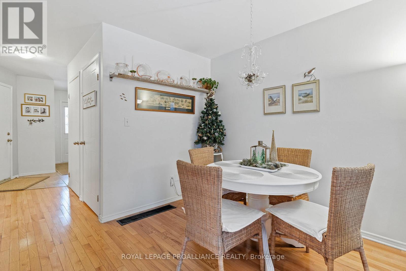 1165 Cuthbertson Avenue, Brockville, Ontario  K6V 7B1 - Photo 8 - X12663492