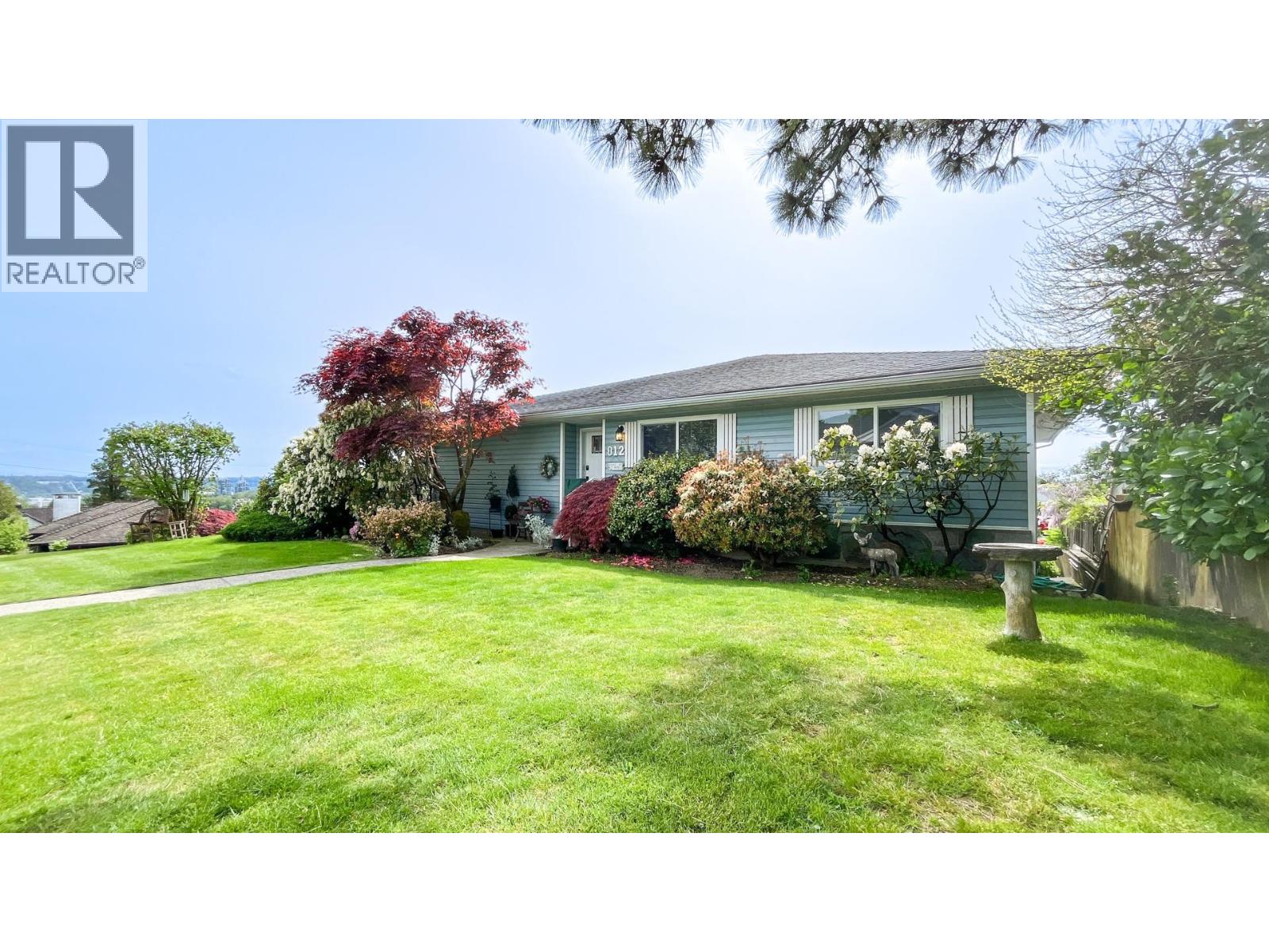 812 YORK STREET, New Westminster, British Columbia