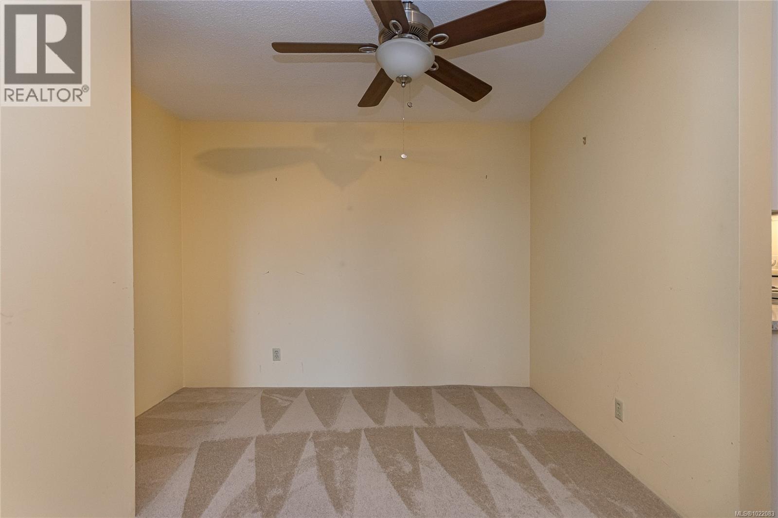 314 1655 Begbie St, Victoria, British Columbia  V8R 1L4 - Photo 11 - 1022083