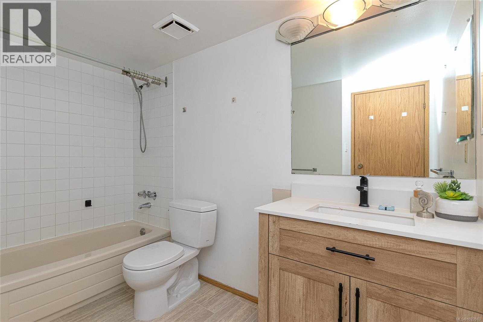 314 1655 Begbie St, Victoria, British Columbia  V8R 1L4 - Photo 21 - 1022083