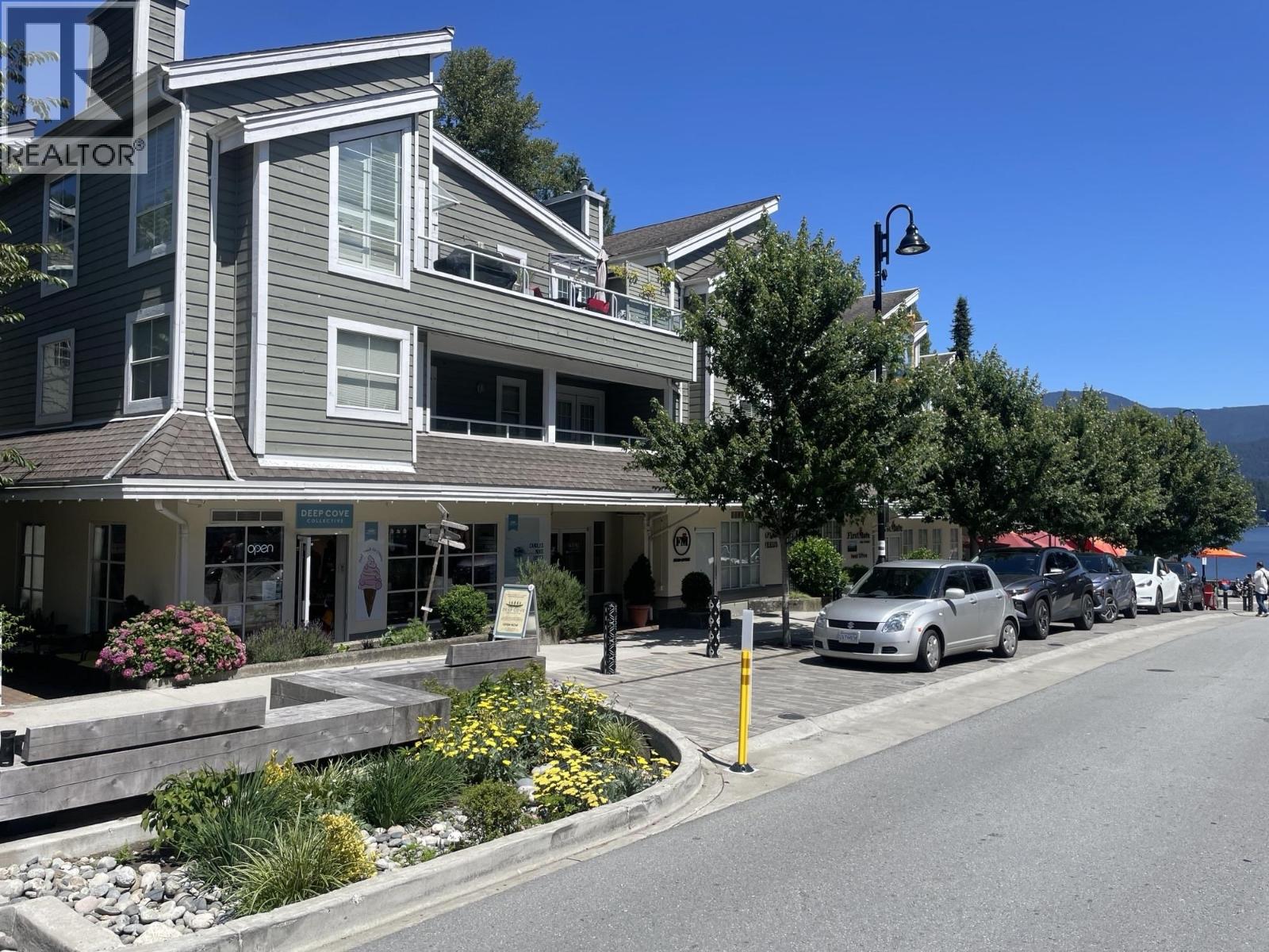 105C & 106C 4390 GALLANT AVENUE, North Vancouver, British Columbia