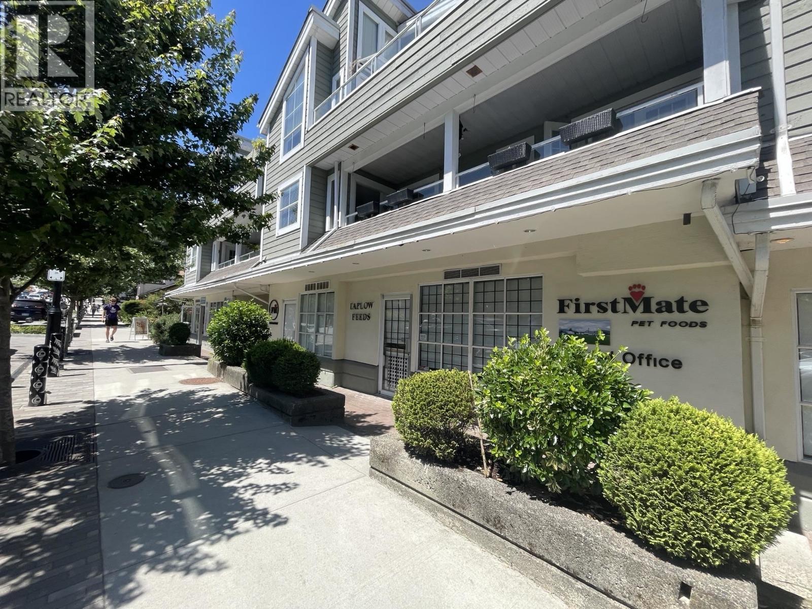 105c & 106c 4390 Gallant Avenue, North Vancouver, British Columbia  V7G 1L2 - Photo 3 - C8074806