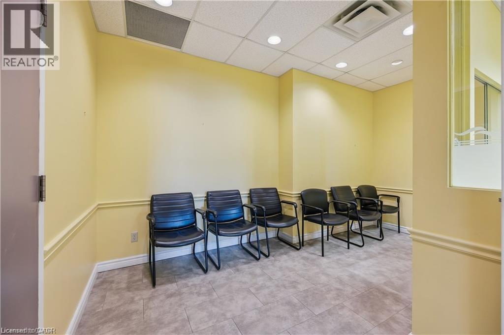 751 Victoria Street S Unit# 202, Kitchener, Ontario N2M 5N4 - Photo 3 - 40796070