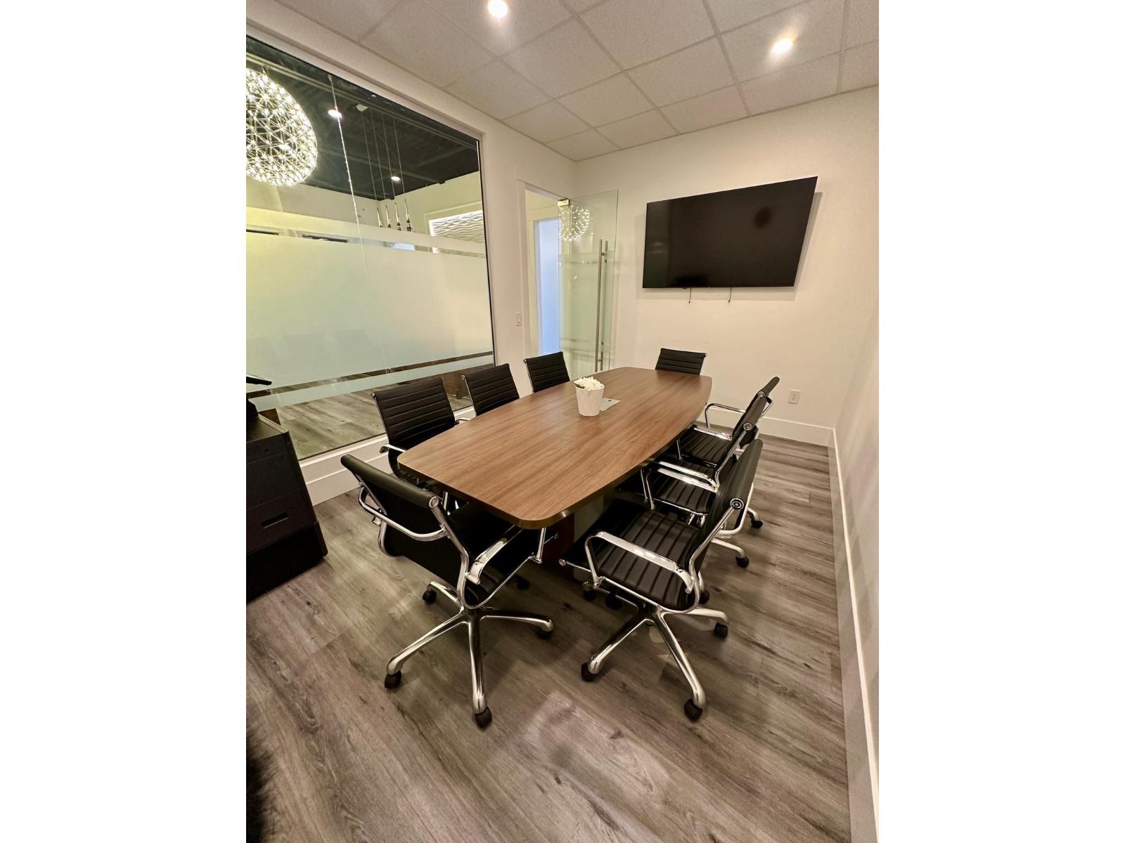 201 8028 128 Street, Surrey, British Columbia  V3W 4E9 - Photo 4 - C8074388