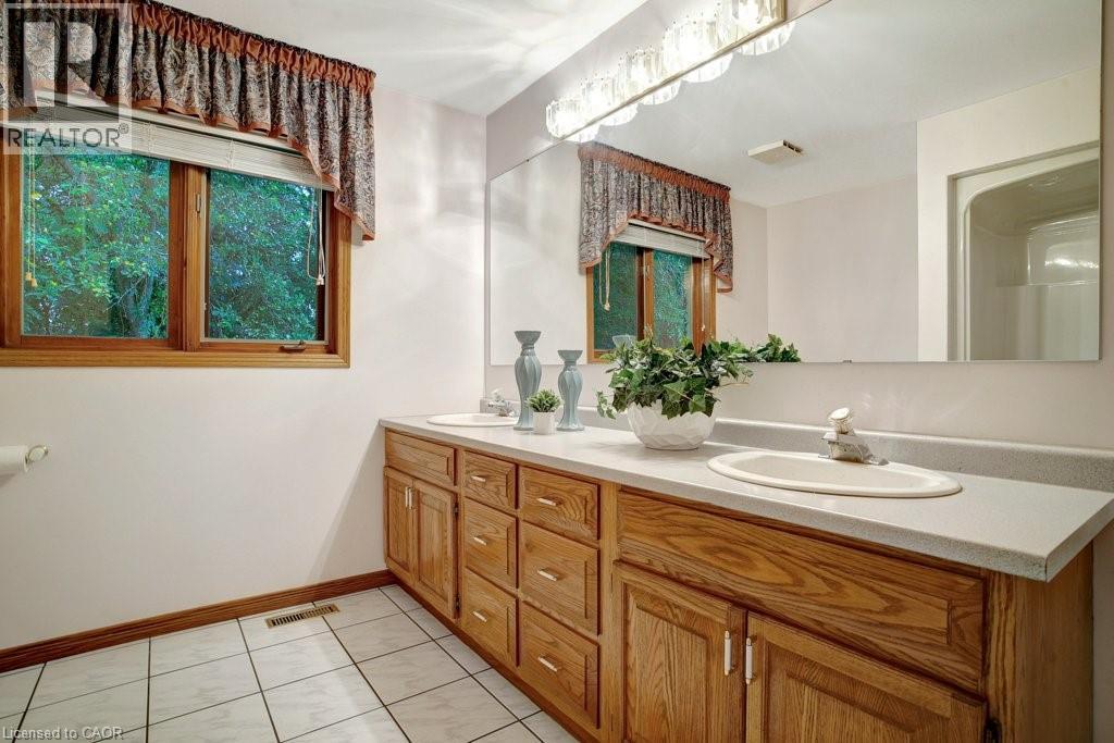 5 Columbo Court, St. George, Ontario  N0E 1N0 - Photo 28 - 40719847