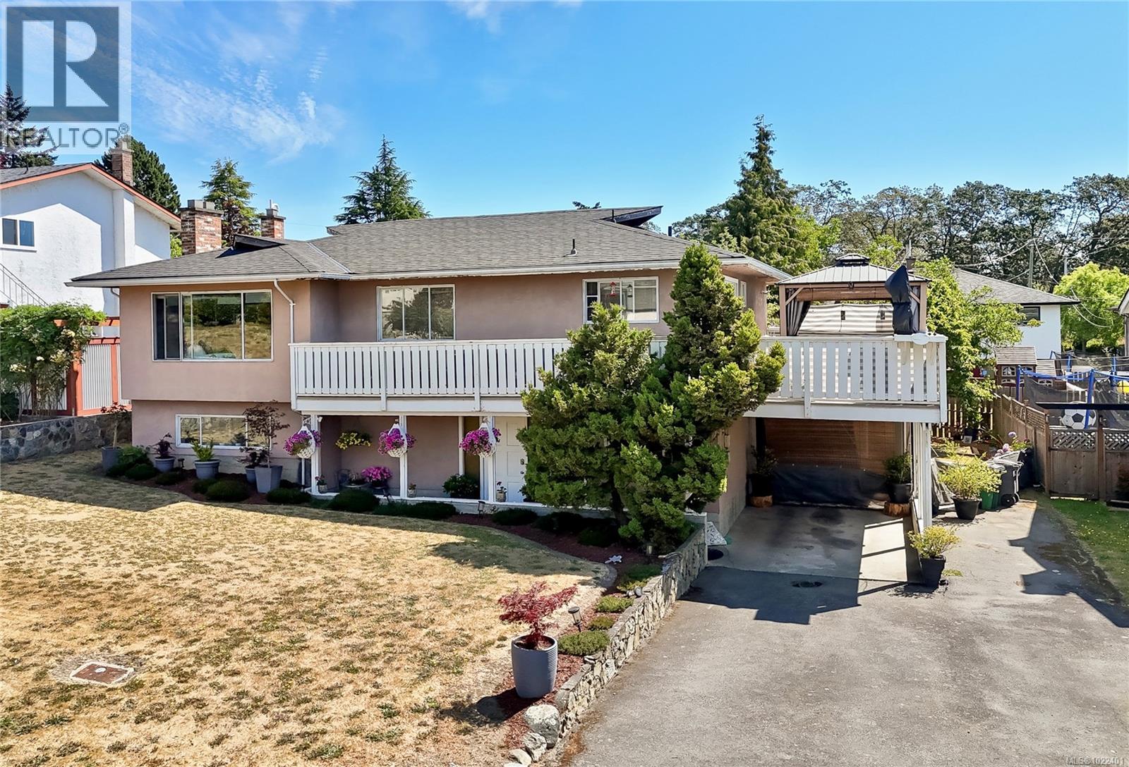 3273 Megaw Pl, Saanich, British Columbia