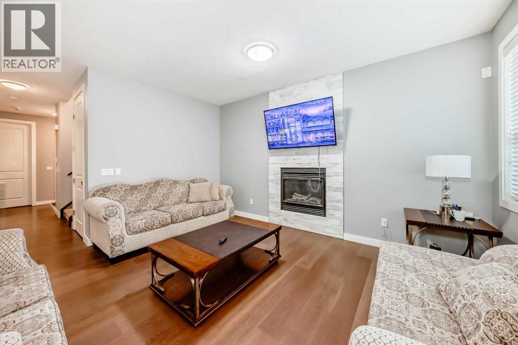 512 Baysprings Lane Sw, Airdrie, Alberta  T4B 3X8 - Photo 4 - A2270941