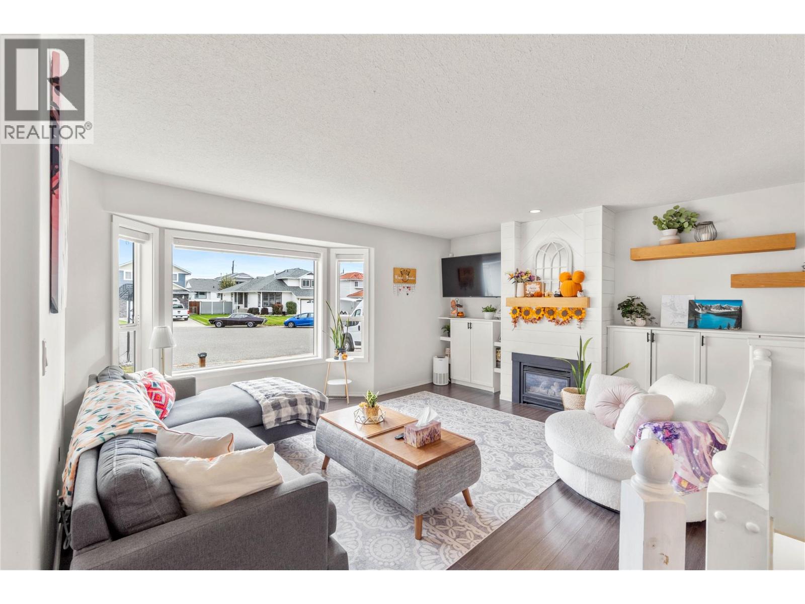 1064 Fleetwood Place, Kamloops, British Columbia  V2B 8J4 - Photo 5 - 10371892