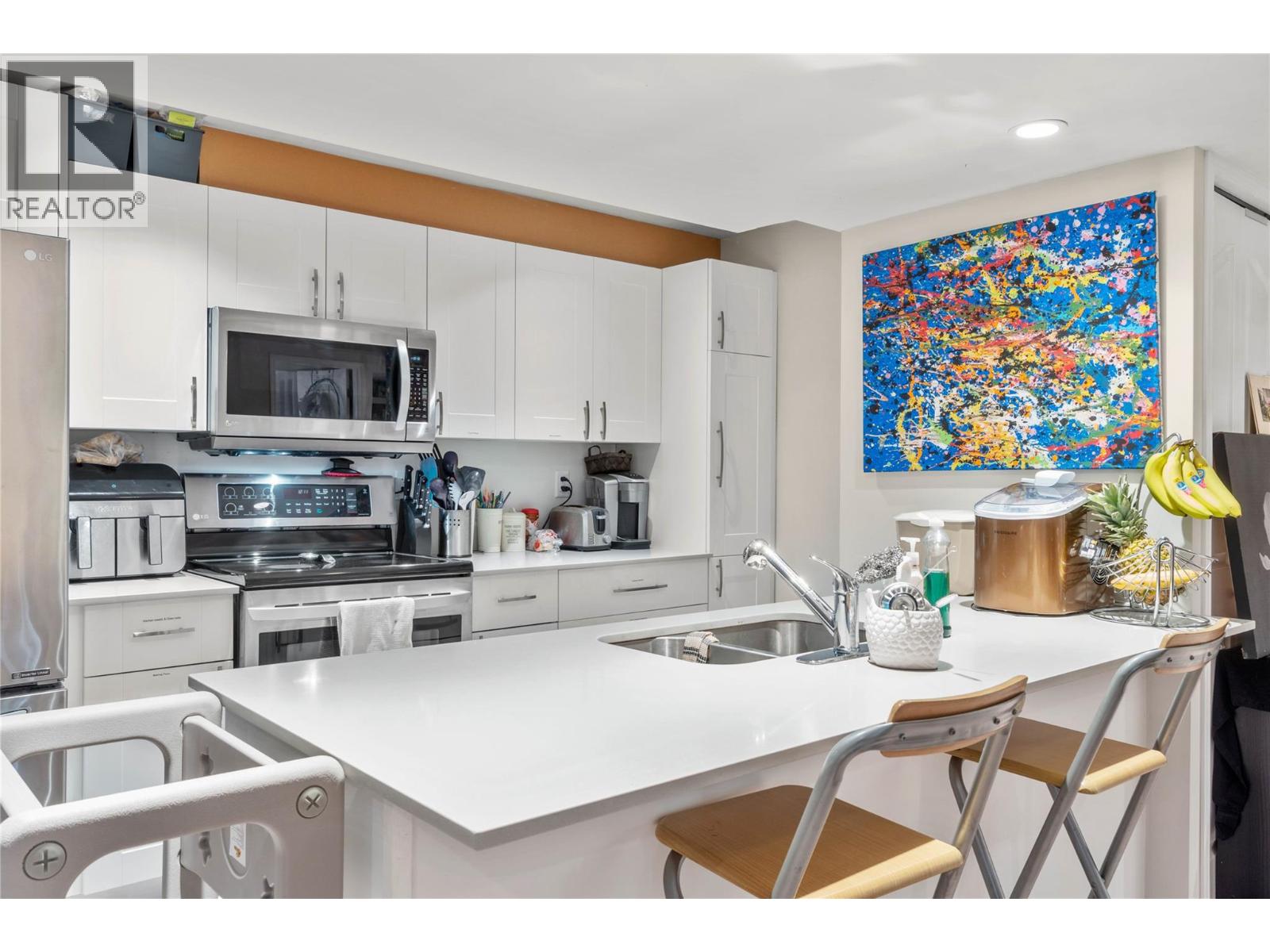 1064 Fleetwood Place, Kamloops, British Columbia  V2B 8J4 - Photo 28 - 10371892