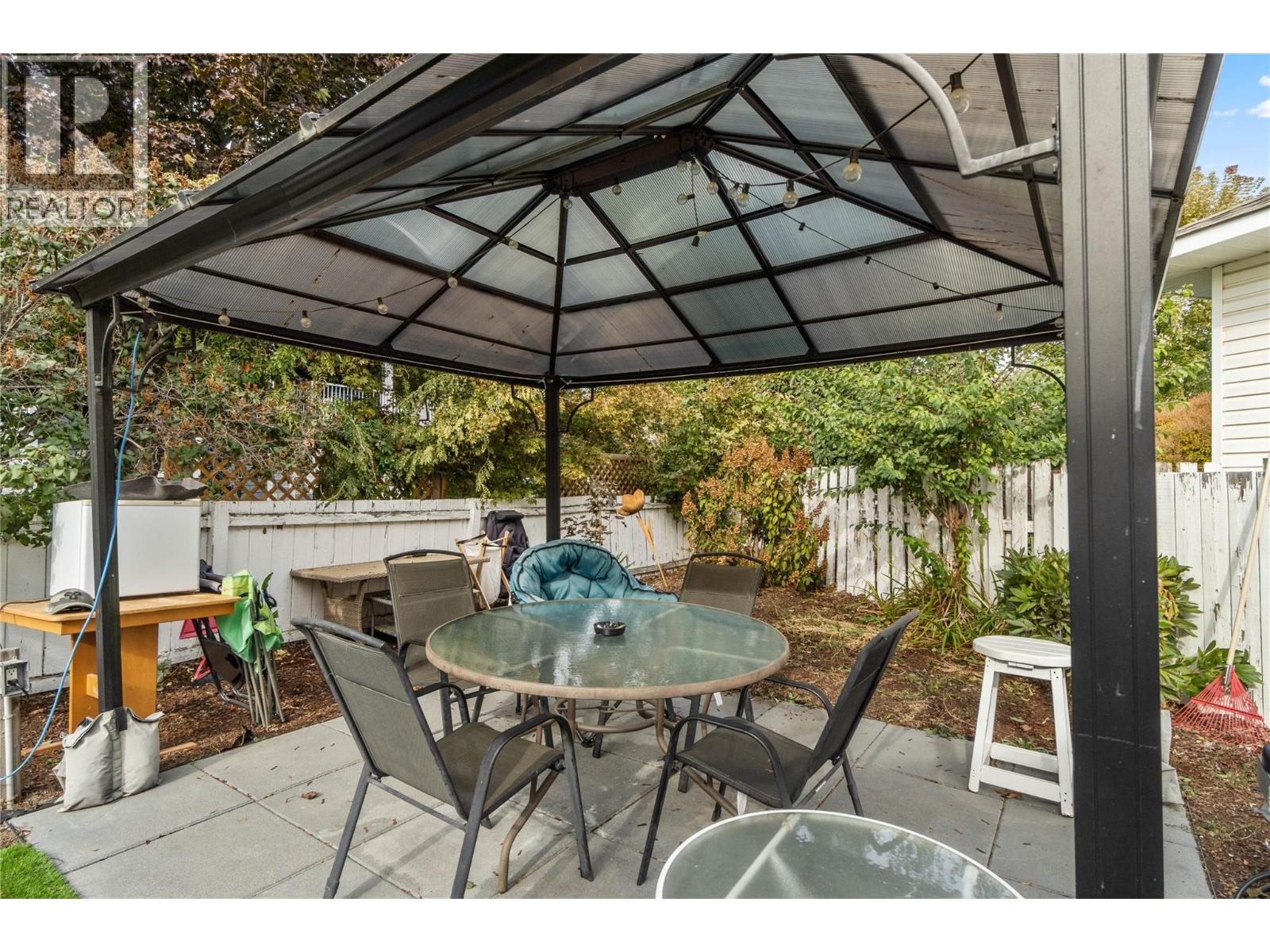 1064 Fleetwood Place, Kamloops, British Columbia  V2B 8J4 - Photo 21 - 10371892