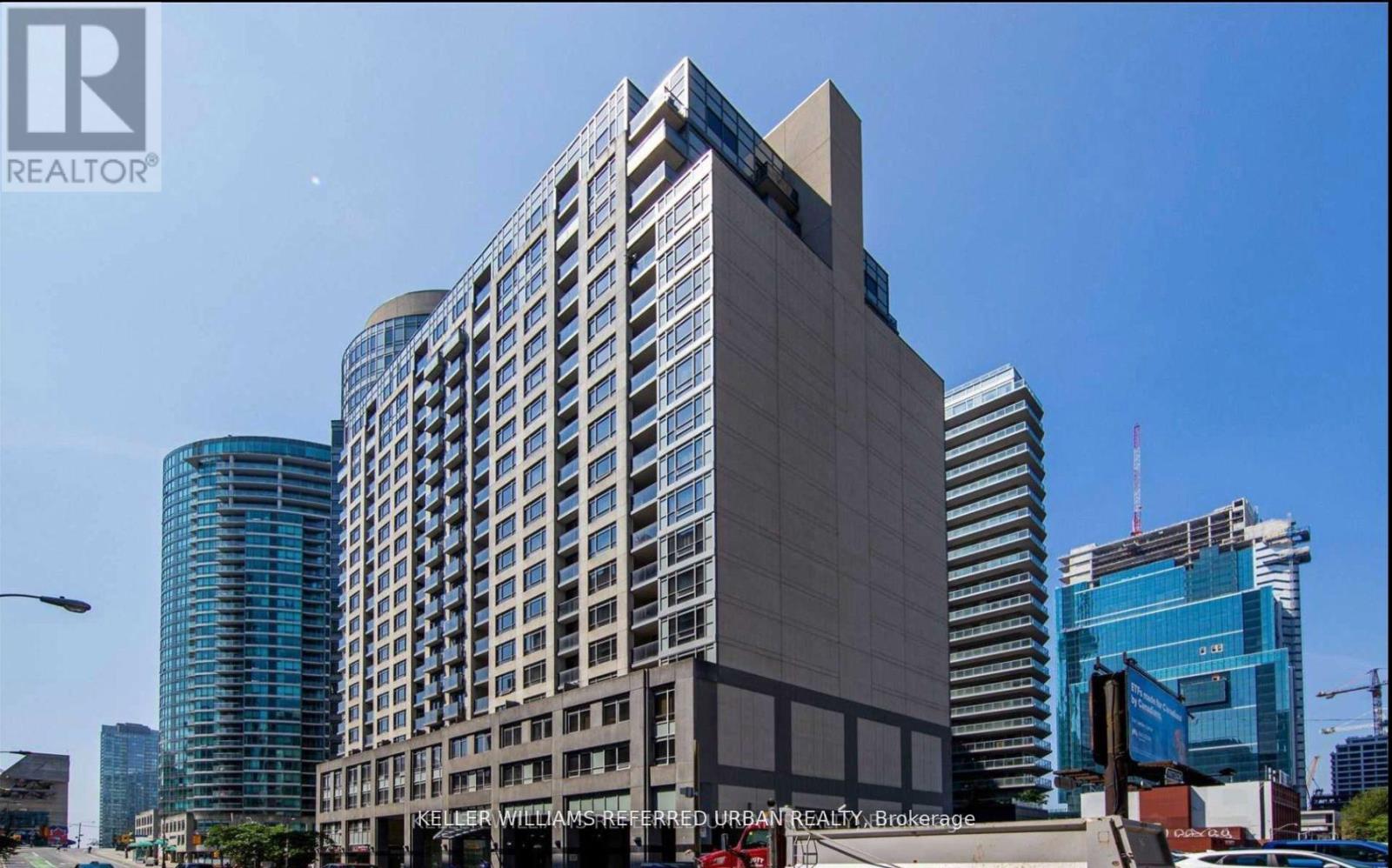 810 - 20 BLUE JAYS WAY, Toronto, Ontario