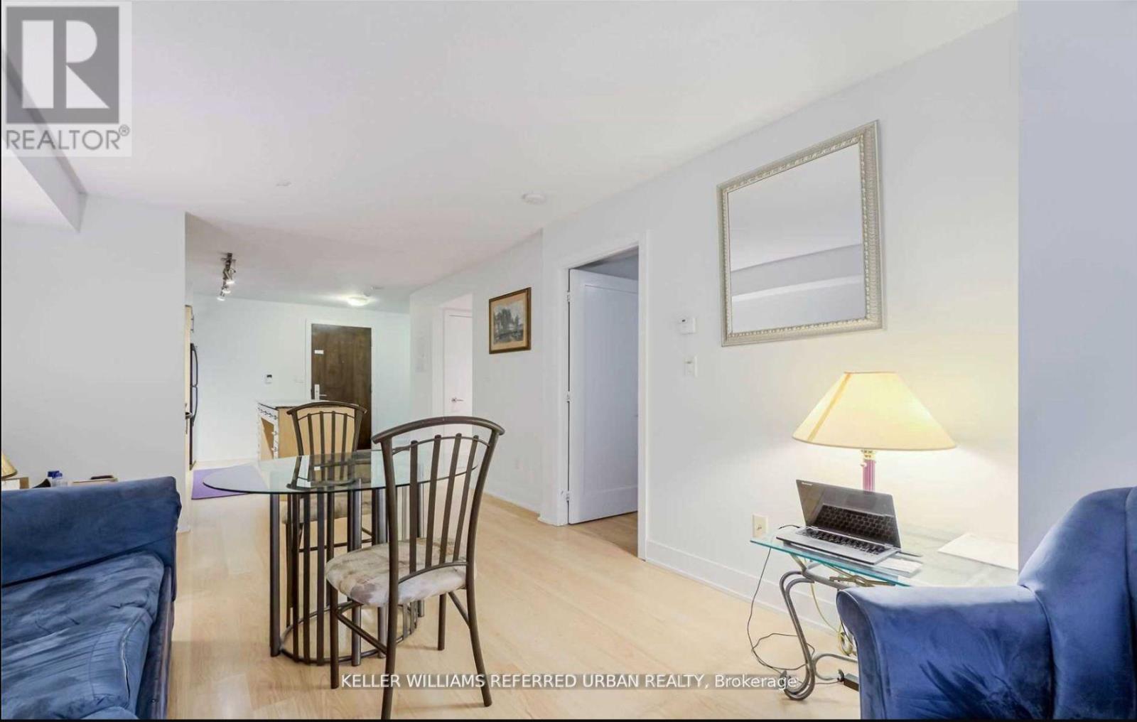 810 - 20 Blue Jays Way, Toronto, Ontario  M5V 3W6 - Photo 6 - C12663376