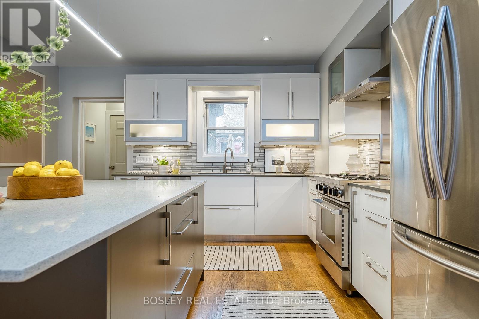 38 Halton Street, Toronto, Ontario  M6J 1R3 - Photo 11 - C12663432