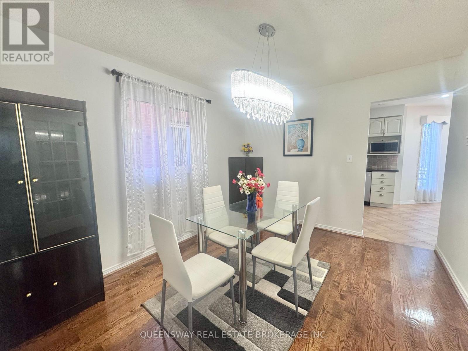 2 Fieldcrest Avenue, Clarington, Ontario  L1E 2X3 - Photo 4 - E12663364